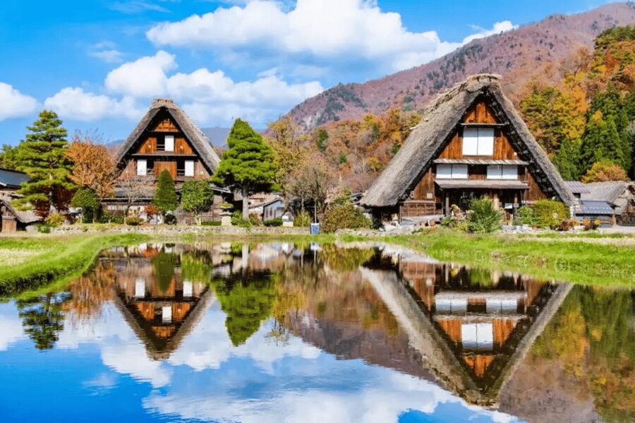 Shirakawago&HidaTakayama&GujoHachiman 1 Day Tour from Nagoya - How the guide shapes the whole experience (including Hao’s kind pace)