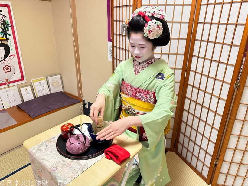 Simple Plan with Maiko - Where you meet in Kyoto, and how not to waste time