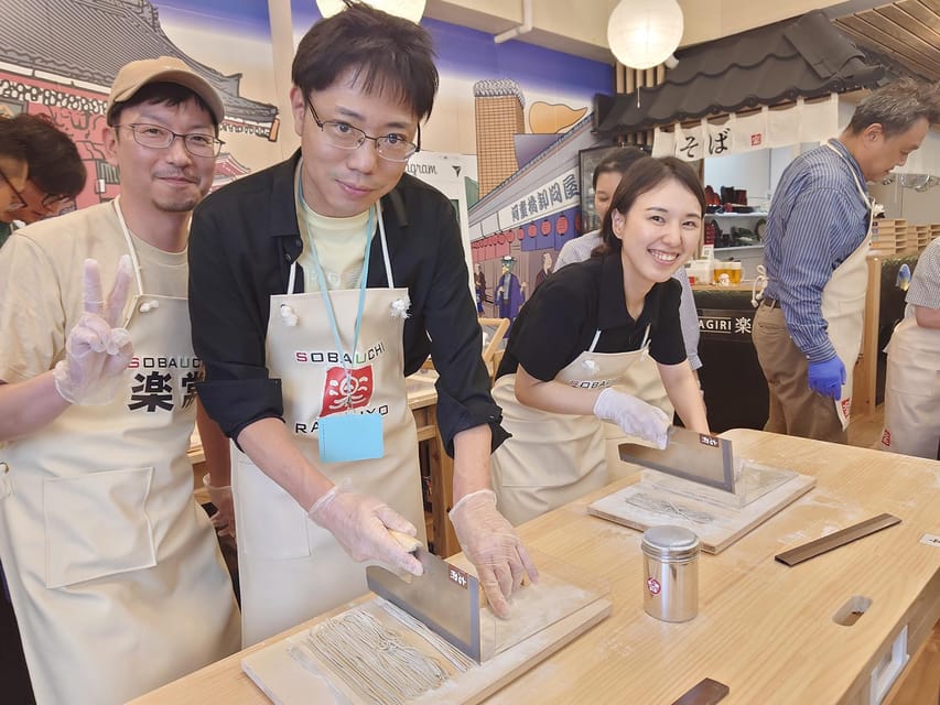 ///Soba Making Experience///Use The BIG Soba-Knife!! - Staff Guidance, Photos, and Language Support That Actually Works