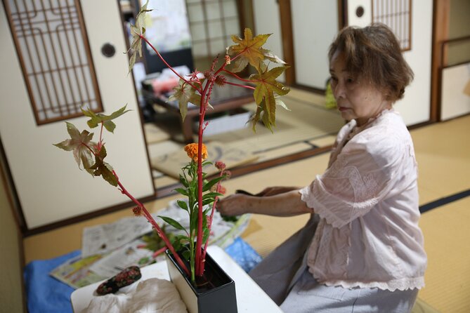 Special Ikebana Experience Guided by an Ikebana Master, Mrs. Inao - What You Make, and How the Lesson Actually Works
