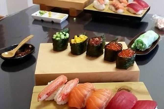 Sushi and Japnese foods cooking class in Osaka - Meeting outside Noda Station and walking into a home kitchen