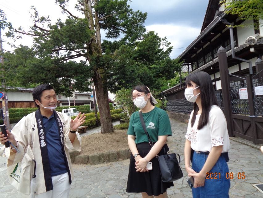Takayama: Edo-Period Old Town Walking Tour - Why This Edo Merchant Town Tour Works So Well