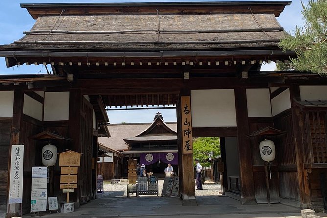 Takayama Old Town Walking Tour with Local Guide - A 45-minute Old Town walk that actually helps you orient