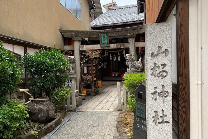 Takayama Old Town Walking Tour with Local Guide - Stop 1: Kamisannomachi, where the old streets start telling a story