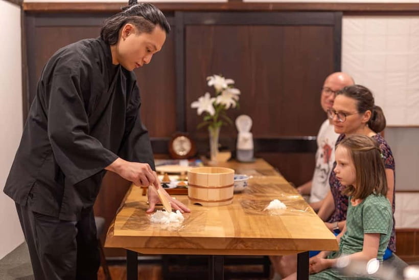 Takayama: Onigiri and miso soup making at a buddhist temple - What you do in the kuri kitchen in one hour