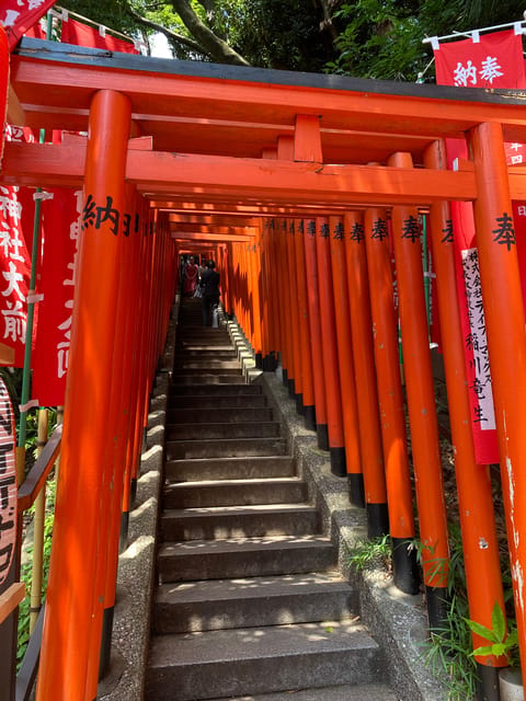 Tameike: Exploring the Heart of Japanese Politics Tour - Worship etiquette that makes your visit calmer