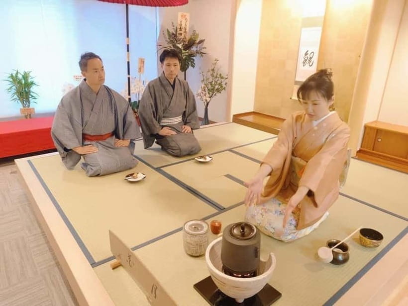 Tea ceremony experience in Japanese-style room 60min - Choosing your sweets and matcha bowl (and why it matters)