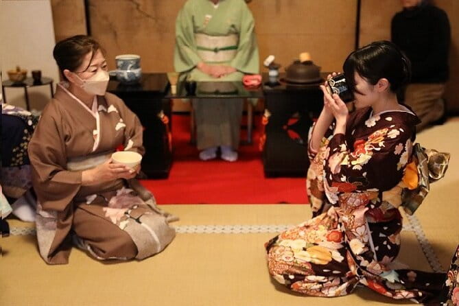 Tea Ceremony in 150 Years Old Townhouse with Tables and Chairs - Kimono rental for 1,000 yen, when it’s worth the extra effort