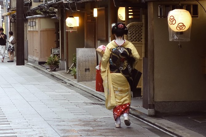 The Kyoto VIP Experience! - Kinkaku-ji Golden Pavilion in 45 minutes: included ticket, classic payoff