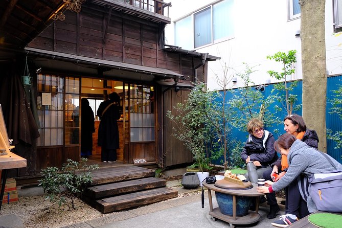 The Old Quarter of Tokyo - Yanaka Walking Tour - Meeting at Nippori Station and the small-group rhythm