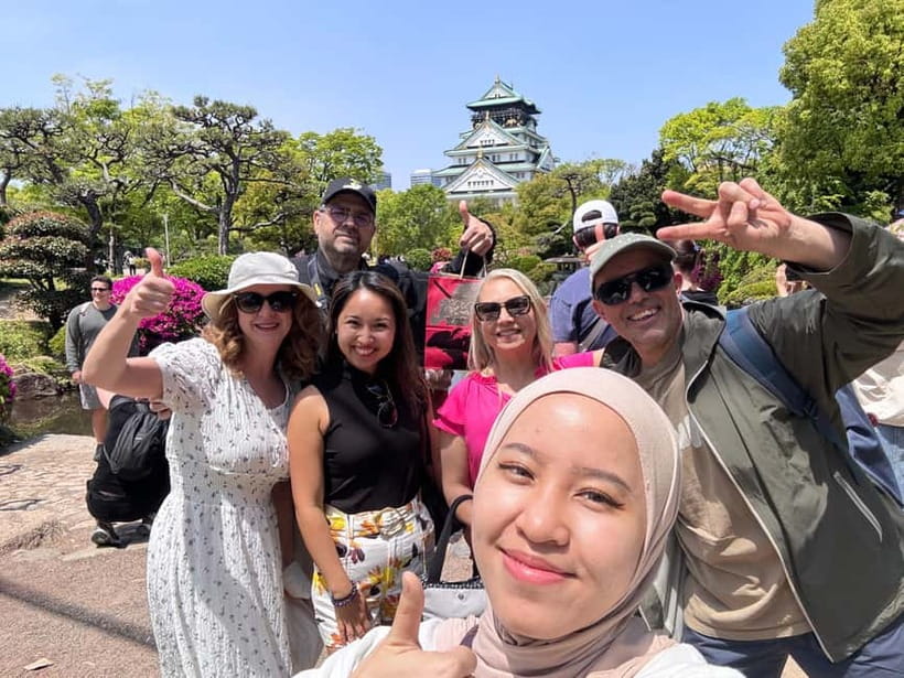(Ticket Included) Explore Osaka Castle & Museum of History - Walking the castle surroundings: photo stops with a purpose