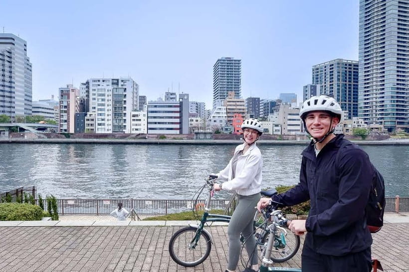 Tokyo: 3h Private E-bike Tours, Starting at Your Hotel - From Shinjuku Back Alleys to Shibuya Crossings: What the Stops Feel Like