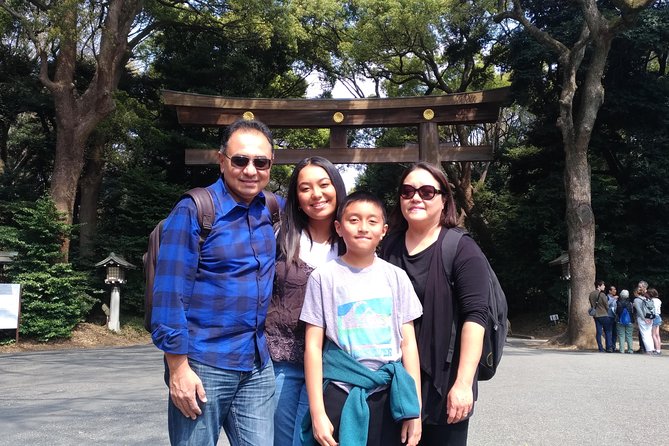 Tokyo 6hr Private Tour with Government-Licensed Guide - Food and museums: Tsukiji Fish Market, Tokyo National Museum, and Ueno Park