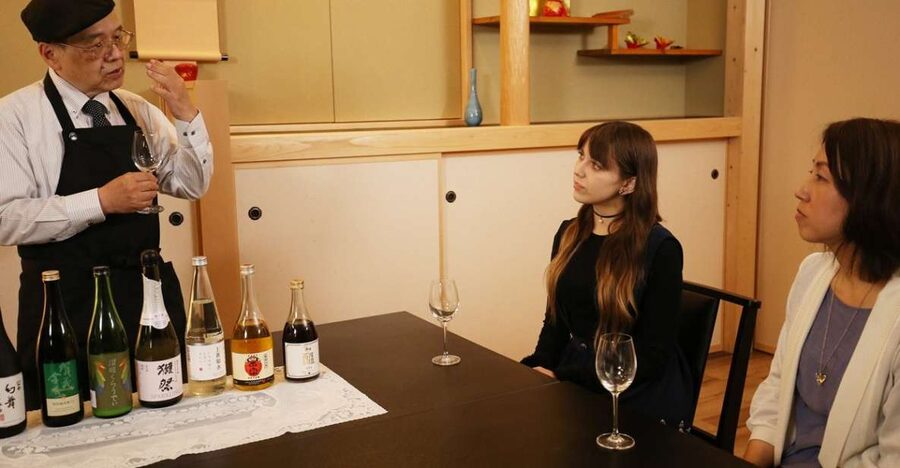 Tokyo: 7 Kinds of Sake Tasting with Japanese Food Pairings - How the Accredited Instructor Teaches Sake Without Making It Complicated