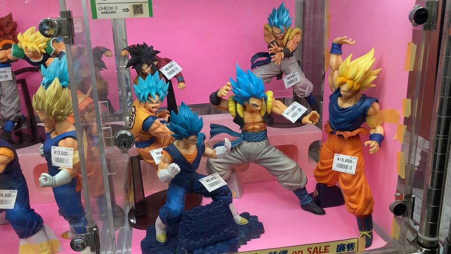 Tokyo Akihabara, Anime, Manga, Video Games & Maid Cafe Tour - gee store!!: another solid shopping block for merch fans