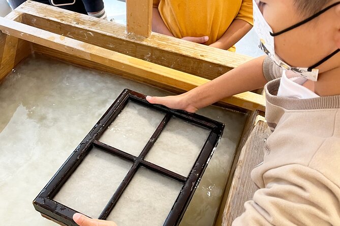 【Tokyo/Asakusa】Traditional Japanese Washi Papermaking experience - Group Size and Instructor Support: Why This Feels Personal