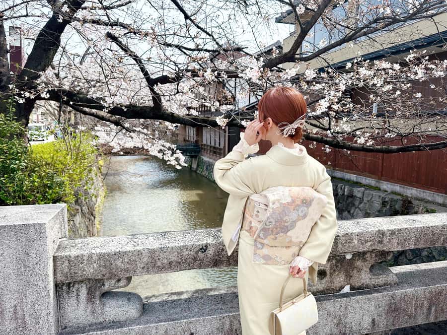 Tokyo Asakusa: Traditional Kimono Rental Experience at Wargo - Wargo Deluxe Plan: when upgrades actually make sense