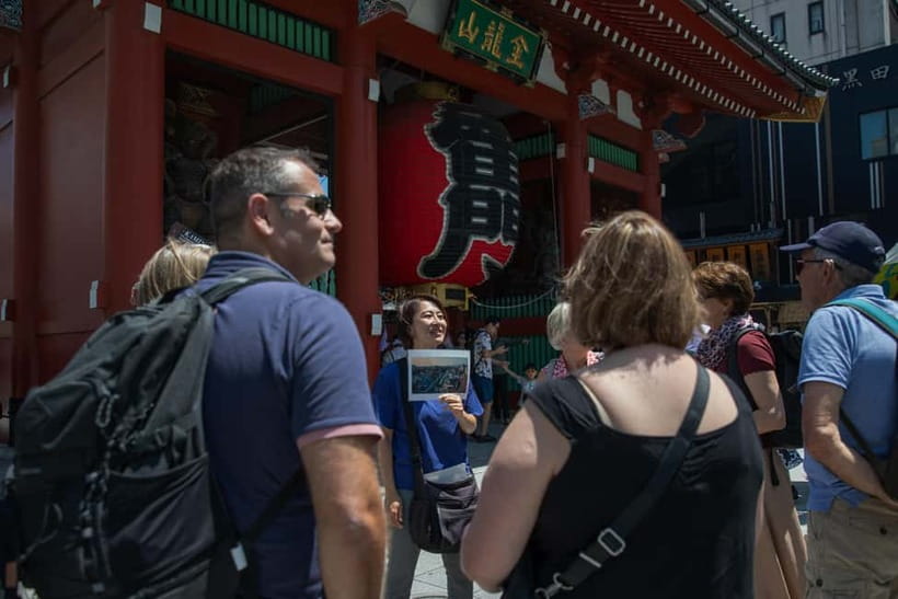 Tokyo: Asakusa Walking Tour with Sensoji Temple Visit - Why Asakusa feels like a Tokyo time machine
