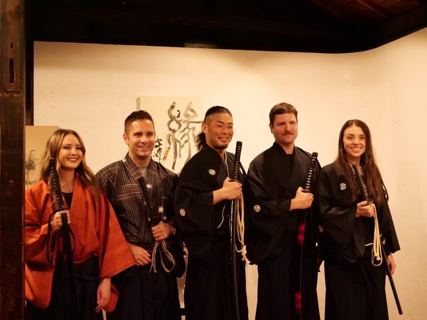 Tokyo : Authentic Samurai Experience in a Private Space. - Real sword handling, stances, and etiquette you can actually use