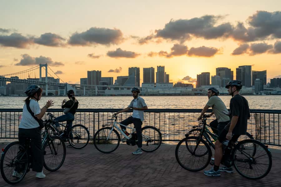 Tokyo Bay Area: Sunset Night View 3h E-bike Guided Bike Tour - The Conbini Snack Stop: Small, but Actually Useful