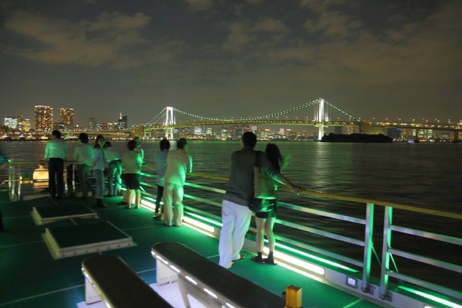 Tokyo Bay: Traditional Japanese Yakatabune Dinner Cruise - Why a Yakatabune Dinner Cruise Feels Like a Local Tokyo Night