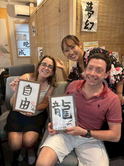 Tokyo:Calligraphy &Make your original folding fan in Asakusa - Green Tea and the Postcard to Yourself