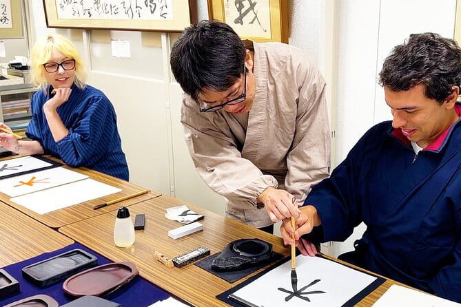 Tokyo: Calligraphy Workshop & Original T-Shirt Creation - First Switch Into Workwear, Then Into the Right Headspace
