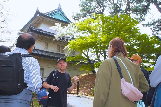 Tokyo Castle, Imperial Palace, Shogun & Garden Walking Tour - Entering the Imperial Palace Grounds: What You Actually Get