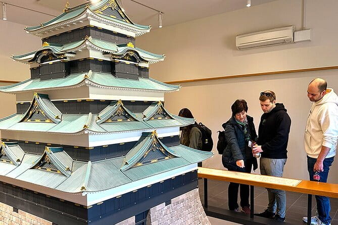 Tokyo Castle & Imperial PalaceーShogun Walking Tour - Key takeaways before you go
