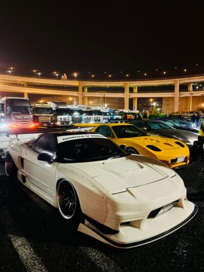 Daikoku JDM Car Meet Tour + LibertyWalk & Autobacs!