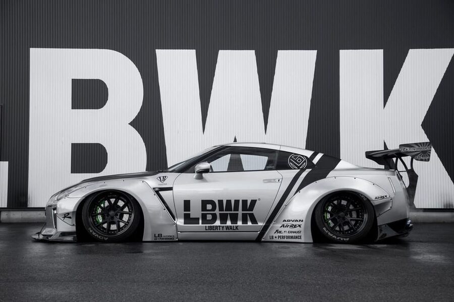Tokyo: Daikoku Self-Drive R35 GT-R Custom Car Experience - Daikoku Parking Area: where car culture becomes real