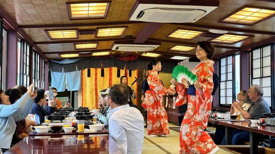 Tokyo Dinner Cruise & Tradition Performance & Tokyo Tower - Should You Book This Tokyo Dinner Cruise Plus Tokyo Tower?