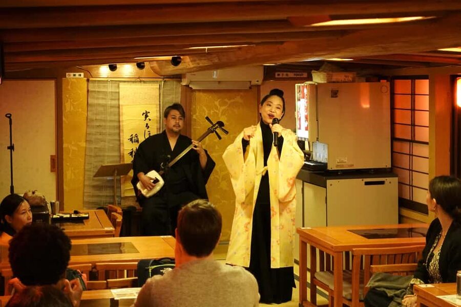 Tokyo Dinner Cruise & Tradition Performance & Tokyo Tower - Sukiyaki Hot Pot on Board: The Meal Is the Show