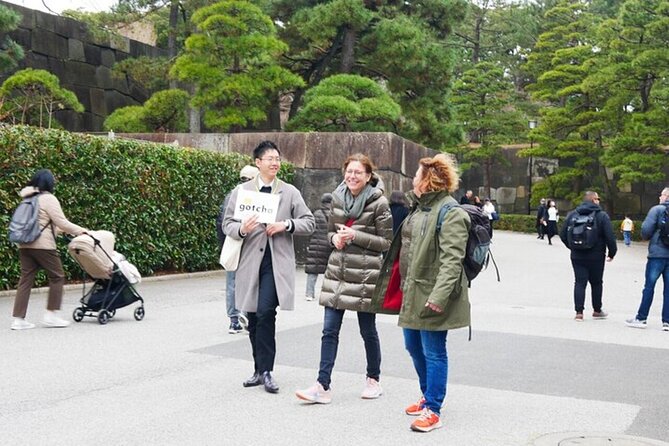 Tokyo: Edo Castle & East Garden of the Imperial Palace Tour - Edo Castle footsteps: shoguns, emperors, and the logic of the grounds