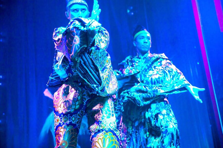 Tokyo GINZA: KONPARU Japanese Cabaret Show with Drink - Who This Is For: The Sweet Spots