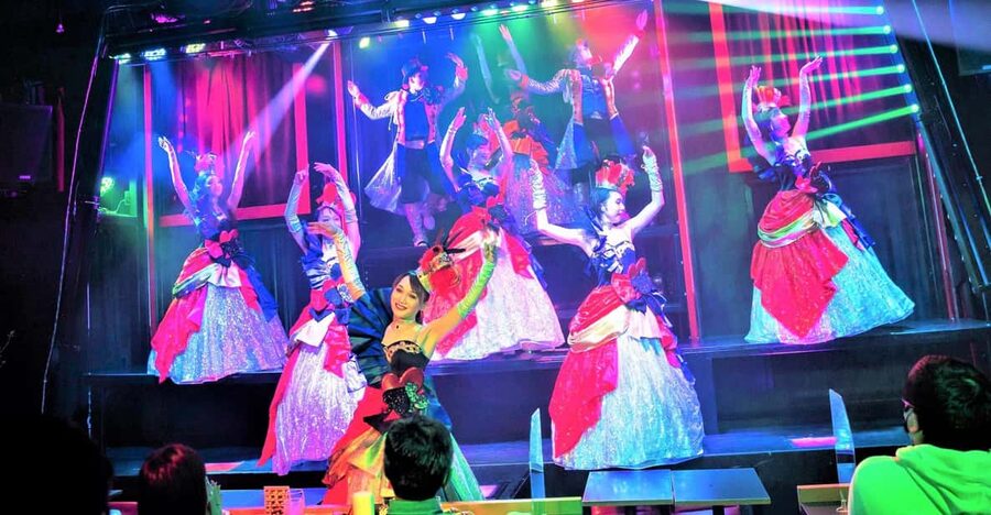 Tokyo GINZA: KONPARU Japanese Cabaret Show with Drink - Meeting Up in the Basement: Getting There Without Stress