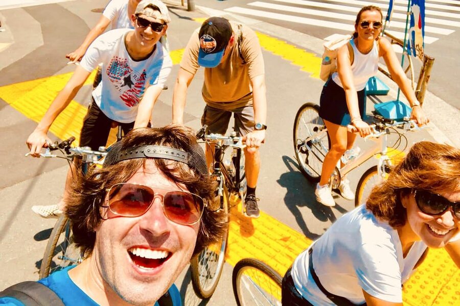 Tokyo: Hidden Gems Guided Bike Tour with Lunch - Naritasan Fukagawa Fudōdō, Where Worship Looks Like Daily Life