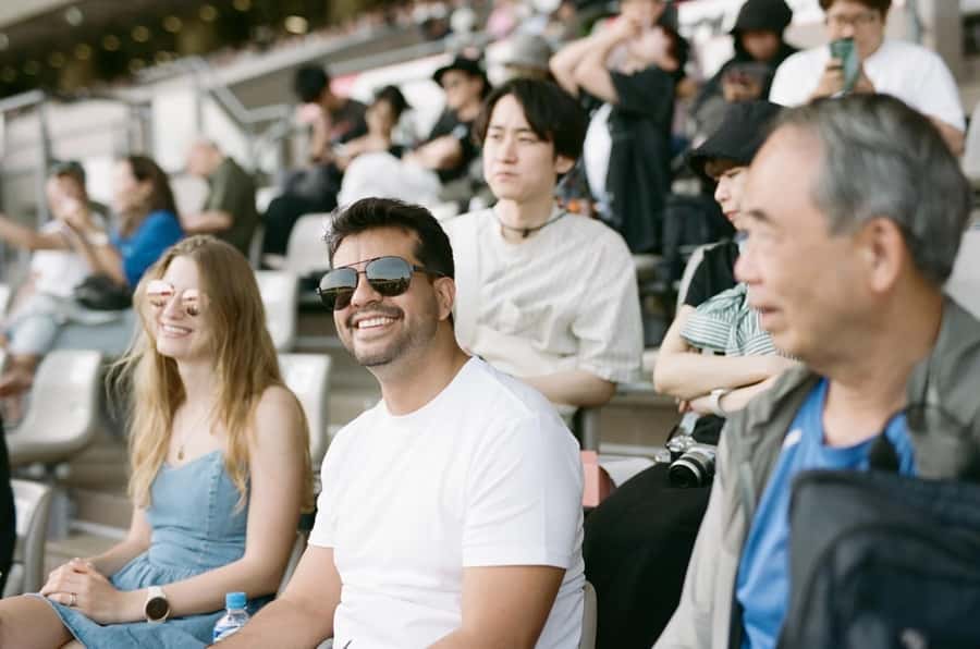 Tokyo: Horse Racing Tour with Local Fan - The real heart of the tour: betting made understandable