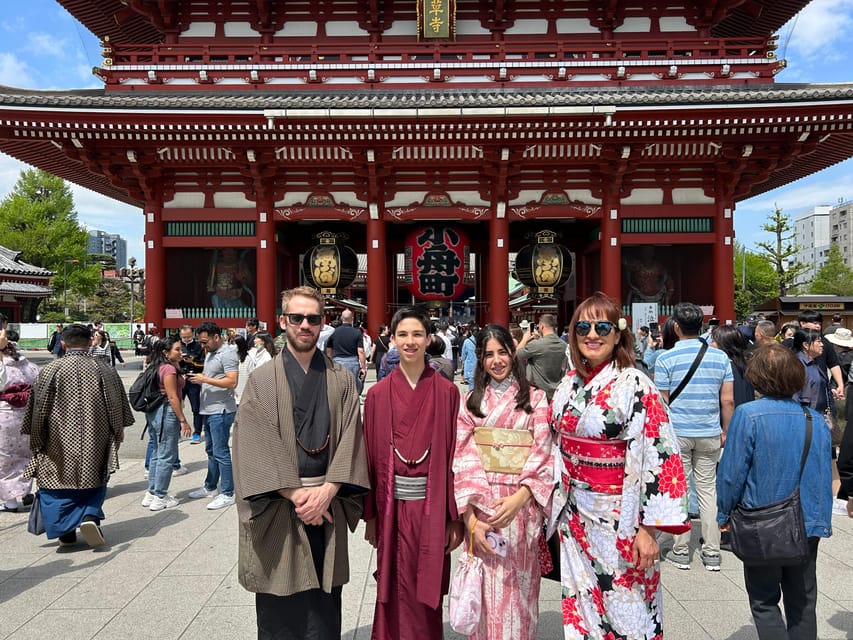 Tokyo: Imperial Palace and Shogun Walking Tour - East Gardens walk: moats, ruins, and the calm you came for
