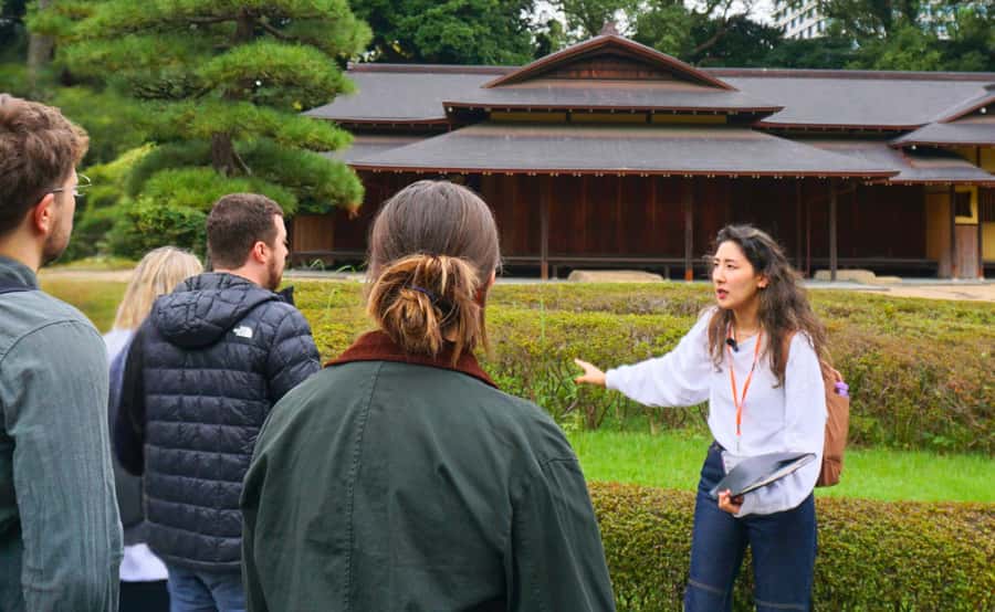Tokyo: Imperial Palace, the history of Japan (ENGLISH GUIDE) - Key highlights that make this palace history walk worth it