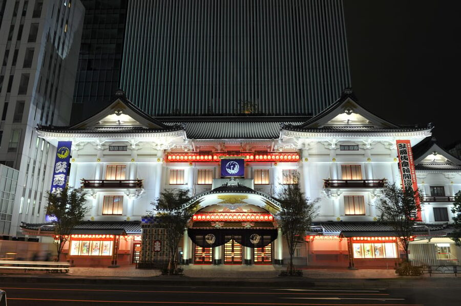 Tokyo: KABUKI Show at Kabukiza Theatre Admission Ticket - Kabukiza Theatre in Ginza: why this is the Kabuki ticket that matters