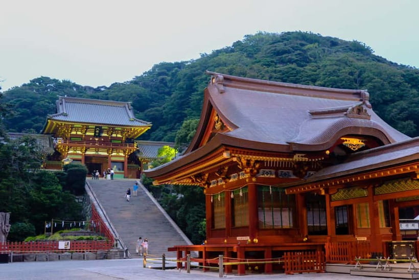 Tokyo: Kamakura & Enoshima Day Tour with Pickup & Train Ride - Getting started at JR Tokyo Station, and how the day actually runs