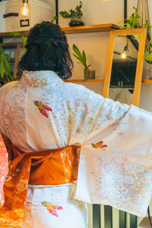 Tokyo: Kimono Dressing, Walking, and Photography Session - Photo Results: iPhone 14 Pro, Plus Optional Professional Upgrades