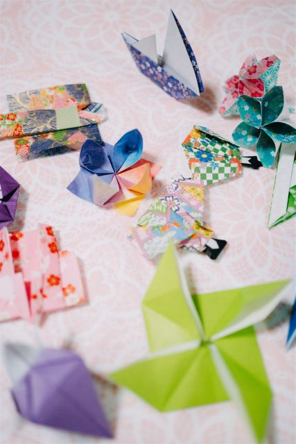 Tokyo: Learn Traditional Origami with a Local - Stories and symbolism: why each shape matters