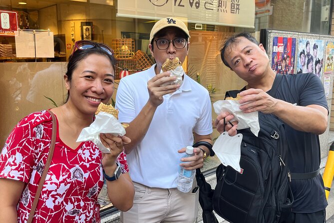 Tokyo: Local Foodie Adventure near Roppongi - Shrines and temples for good luck, plus the street-level context