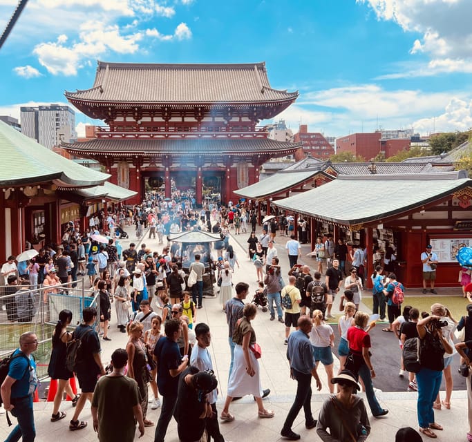 Tokyo: Meiji Jingu Shrine and Shinto Culture Walking Tour - Starting at Starbucks, then walking into Tokyo’s quiet side
