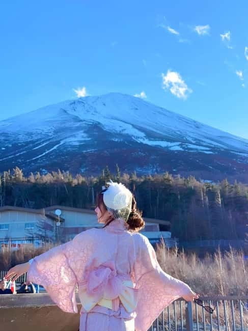 Tokyo Mt. Fuji 5th Station Tour | 9-Guest Small Group - Oishi Park for seasonal Fuji framing: cherry, lavender, or cosmos