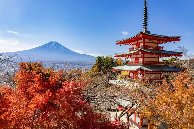 Tokyo: Mt. Fuji, Arakurayama Sengen Park, Oshino Hakkai Tour - The Clock Shop and Fujiyoshida Honcho Street Moment