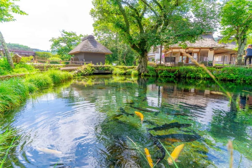 Tokyo: Mt. Fuji, Arakurayama Sengen Park, Oshino Hakkai Tour - Saiko Iyashi-no-Sato Nenba: Thatched Roofs and Winter Steam