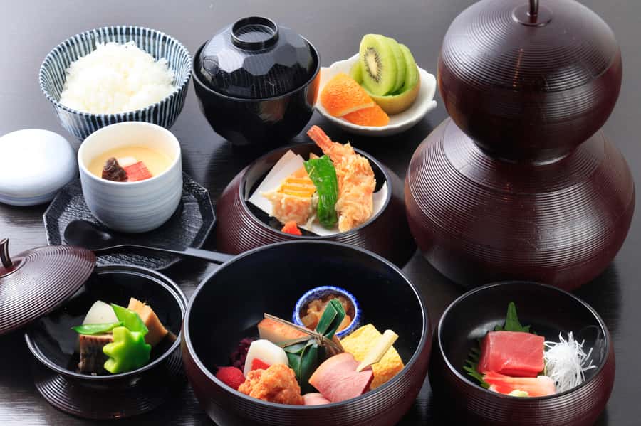 Tokyo: Mt Fuji Area Guided Tour with Traditional Lunch - How the Route Changes When Roads or Weather Don’t Cooperate